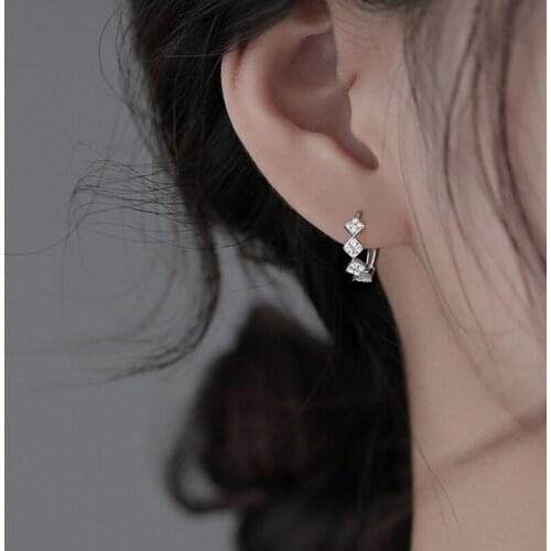 Binmonray 925 Sterling Silver Geometry Prismatic Inlaid Zircon Small Ear Buckle Women Girl Trend Design Luxury Summer Jewelry