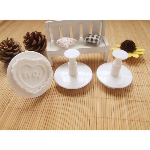 New Heart Love 3pcs/ Lot Plastic Cookie Cutter Mold Fondant Cake Sugar Craft Decoration Biscuits Kitchen Cooking Cake Tools D778
