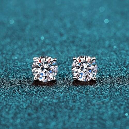 100% 925 Sterling Silver Total 1-2 Carat Excellent Cut Diamond Test Passed D Color Good Clarity Moissanite Stud Earrings