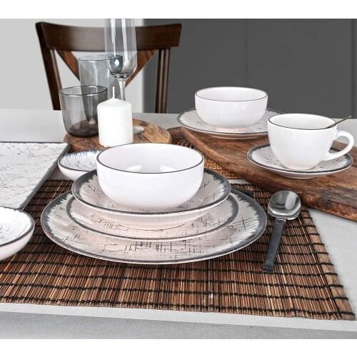 Line Food / Breakfast Set 44 Pieces for 6 People