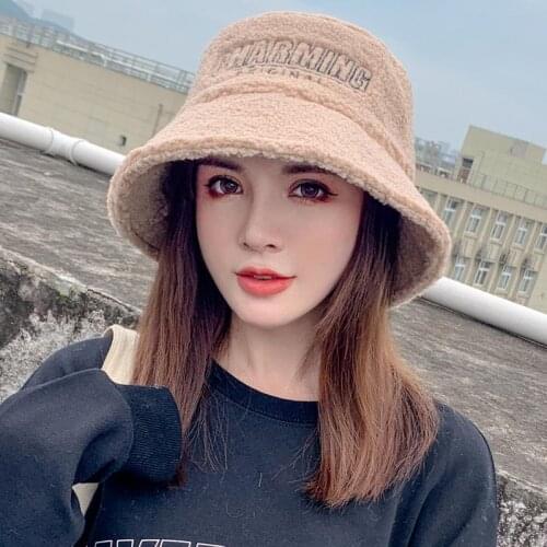 2021 New Women Hats Winter Brand Design Fashion Ladies Warm and Velvet Wool Womens Fashion Hats Adjustable Charming Letter