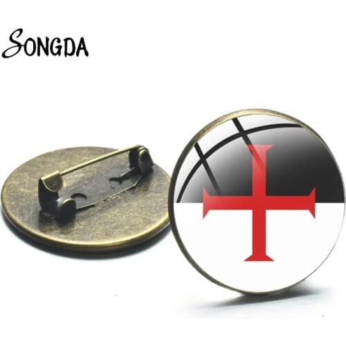 Templar Knight Brooch Pin Art Photo Glass Saint George Christian Crusader Red Cross Brooch Charm Metal Pin Badge Jewelry Gift