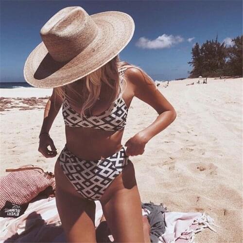 2021 European And American Hot Style Irregular Striped Triangle Sexy Skinny Halter Strap High Waist Split Bikini Swimsuit Women