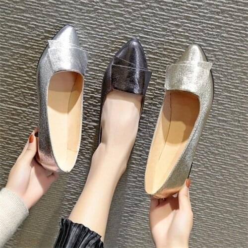 2020 Women Flats Metal Buckle Pointed Toe Flat Shoes Women Loafers Leather Ladies Shoes Casual Slip on Shoes Woman U19-80