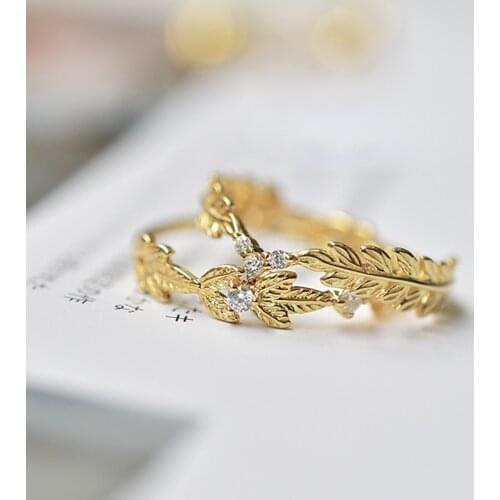 New Fashion Exquisite Golden Twisted Round Cut Gemstone Ring Anniversary Gift Banquet Party Creative Engagement Wedding Ring