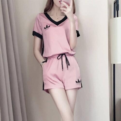 Casual sports suit womens summer wear 2021 new fashion loose shorts V-neck thin running trend two-piece suit