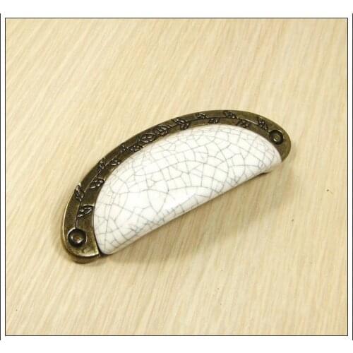 Shell wardrobe drawer ceramic kitchen cabinet knobs (C.C.:3.78'' L:4.17'')