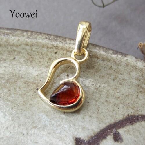 Yoowei Cherry/Honey Baltic Amber Pendants Heart Gold Color Tiny Chic Amber Jewelry Hollow Drop Gemstone Women Girl Amber Pendant