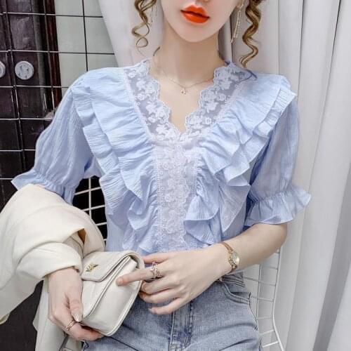 Lace V-neck shirt women 2021 fashion summer Korean version of the new wild casual lotus leaf puff sleeve shirt women
