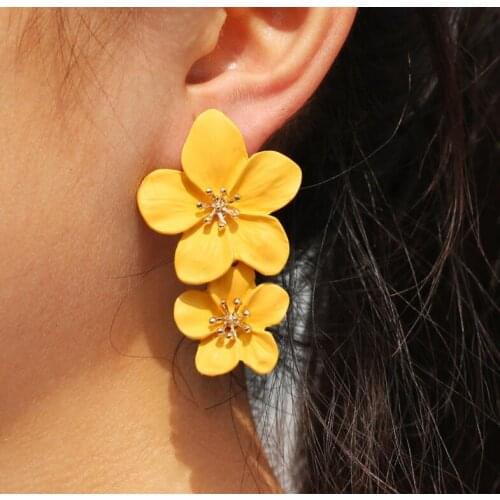 Womens Flower Earrings 2021 Fashion Double Layer Hanging Earrings Temperament Sweet Multicolor Simple Beach Earrings Jewelry