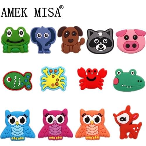Single Sale 1 Pcs Cute Animals Shoe Charms Accessories Garden Shoe Decoration for croc jibz Kids Party X-mas Gift Free Shipping