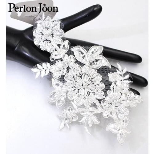 1PC Hand-stitched beads Sequins rhinestone decoration white flower lace appliques sewn on wedding dress patch accessories WH015