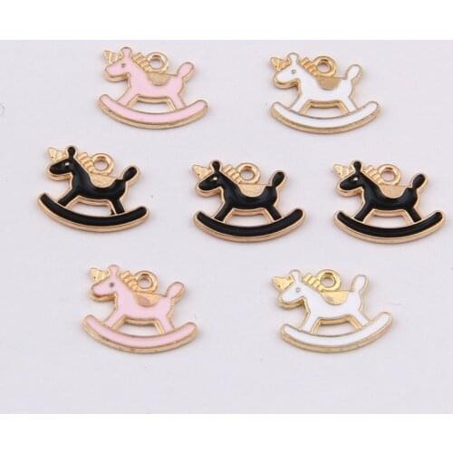 New 20pcs/Lot Fashion Charms Enamels Wood Horse Pendant Making Hair Bracelet Necklace Jewelry Accessories DIY Crafts