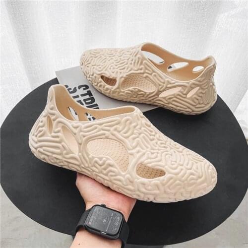 Designer Women Summer Clogs Slip On Sandals Casual Shoes Beige Purple Garden Shoes Breathable Sandals Comfortable Unisex Flats