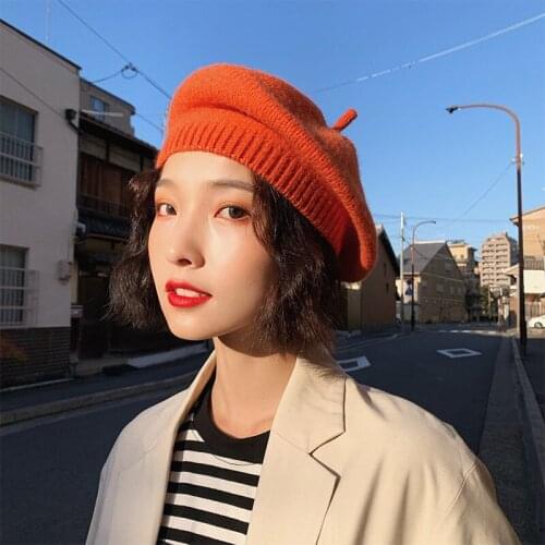 Autumn and Winter Womens Knitted Beret Ladies Solid Color Flat Top Hat Fashion Crochet Wild Wool Hat