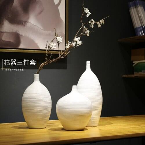 Modern Matte White Ripple Groove Chinese Ceramic Flower Vase for Home Decor