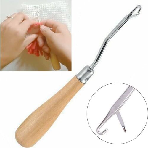 1pcs Latch Hook Rug DIY Latch Crochet Hook Wooden Handle Needle Puller Tool for Canvas Mat Rug Craft Handmade