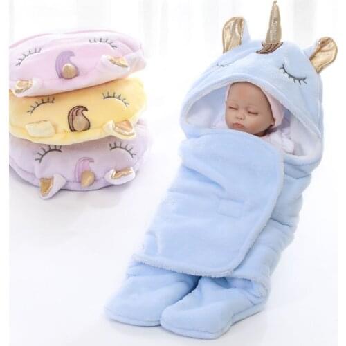 65X75cm Thick Baby Blanket New Double Flannel Blanket With Cap Thick Warm Baby Blanket Washable