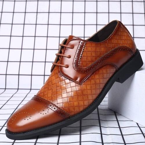 Plus Size 48 Leather Brogues Men Dress Shoes Business Lace Up Men Derby Formal Oxfords For Men Wedding Party Shoes Zapato Hombre