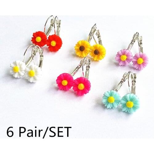 6Pair/SET Women Classic White Daisy Lever Back Earrings Korean Fashion Holiday 2021 Trend Earrings Charm Lady Jewelry