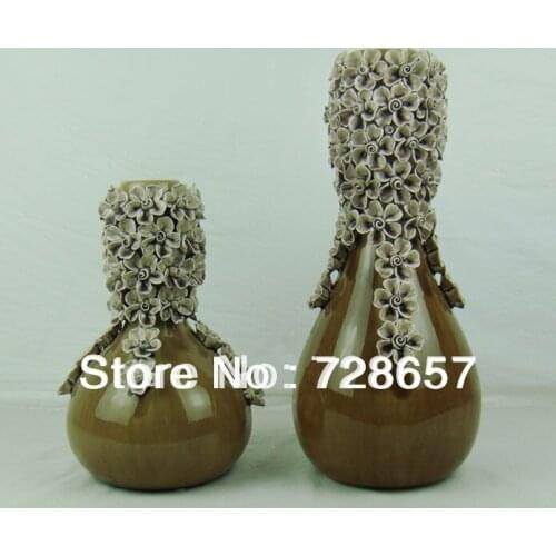 Vase for Room Decoration. Modern Fashion Simple Household Decorative Ceramic and China Glazed Vase of Handmade Flower