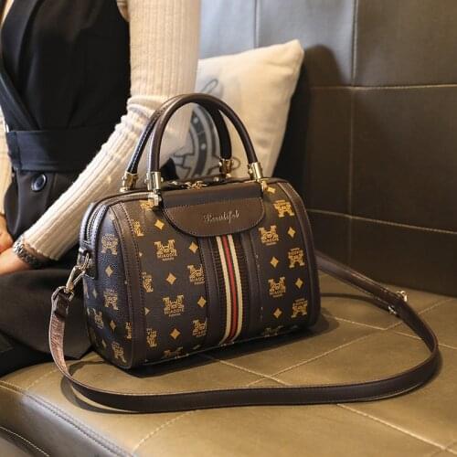 Ladies Shoulder Bag 2021 New Luxury Designer Portable Messenger Pu Leather M Pattern Fashion Pillow Handbag