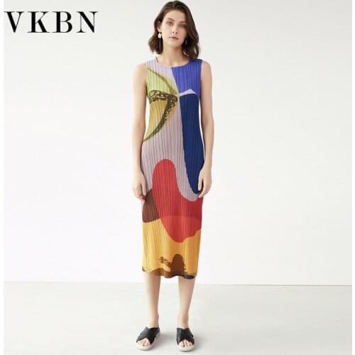 VKBN Summer Dress Women Sleeveless Tank O-Neck Pleated Fabric Geometric Pattern Printing Dresses for Women