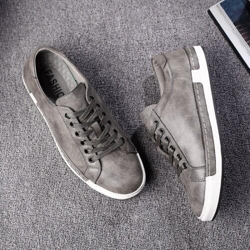 New Fashion Sneakers Men Shoes Brand Soft Leather Mens Casual Shoes Male Footwear Classic Black White Shoes Yellow Grey