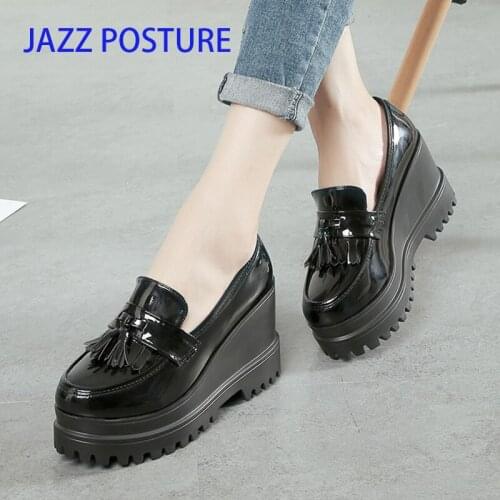 Autumn Women Creepers Platform Casual High Heels Tassels Female Footwear Patent Leather Wedge Shoes Ladies Slip On Shoe z411