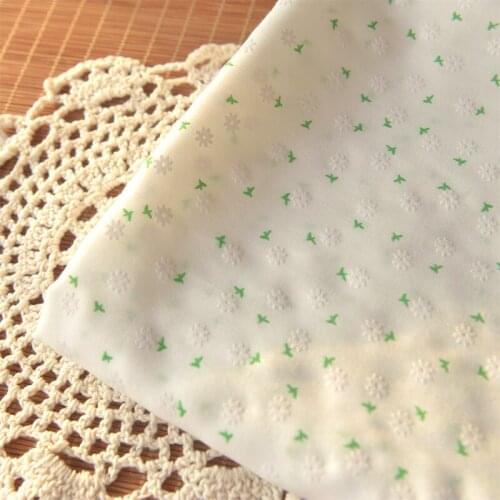 New thin polyester cotton patchwork Small broken flowers with green leaves tissus Dress shirt childrens clothing fabric