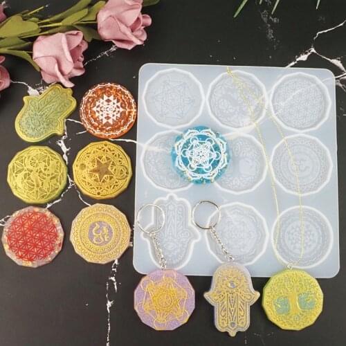 DIY Epoxy Resin Seven Chakras Round Palm Keychain Jewelry Fillings Pendant Silicone Mold Charms Handmade Cabochon Mould Craft