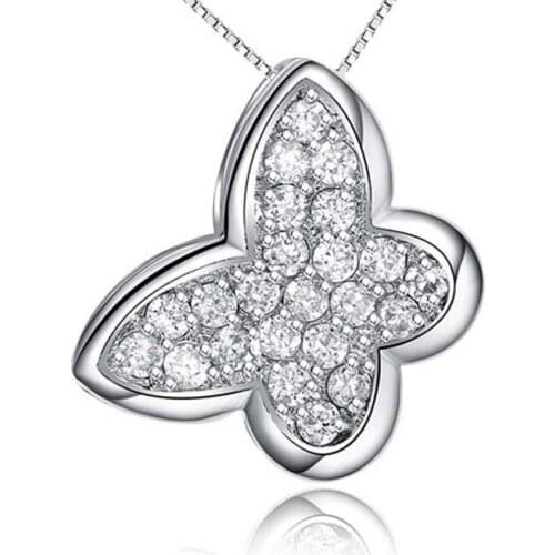 Butterfly-shaped inlay AAA Zircon Pendant Necklace