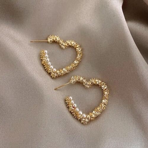 Korean hot selling fashion jewelry sweet and simple alloy notch love gold hoop earrings elegant women pearl earrings