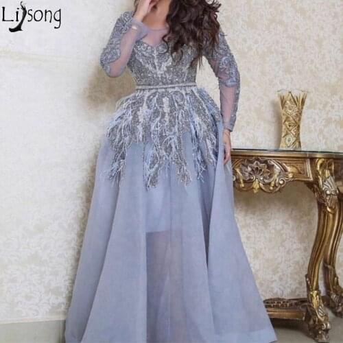 Modest Grey blue Arabic Prom Dresses Long Sleeve Appliqued Feathers Evening Dress A Line Organza Dubai Abiye Women Formal Gowns