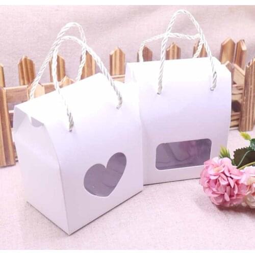 20pcs Paper Clear Heart Window Box multi color Paper Candy Boxes With Handle Snack Cookie Chocolates Gifts box for wedding