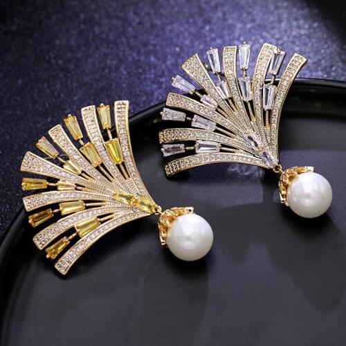 Luxury Female Crystal Pearl Brooch Charm Gold Color Party Brooches For Women Cute Bridal Geometric Zircon Wedding Brooch
