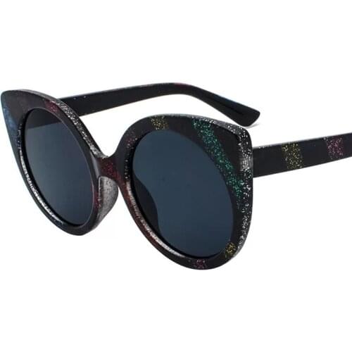 Designer Sunglasses for women Cat Eye Shades in high quality black ladys big frame Round for sale with gold case UV Protection