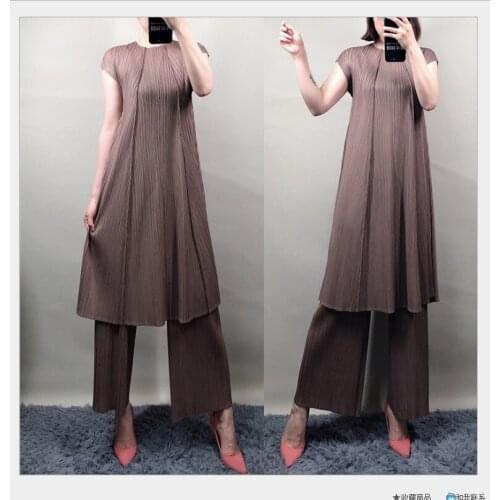 HOT SELLING Miyake new Style fashion o-neck short sleeve long T-shirt in the fold full length pants two-piece outfit IN STOCK