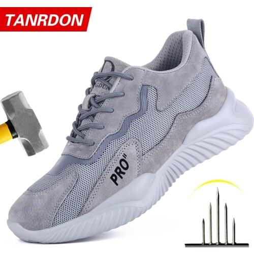 Lightweight Safety Shoes Men Boots Camouflage Work Shoes Construction Indestructible Shoes Work Sneakers Men Boots Security