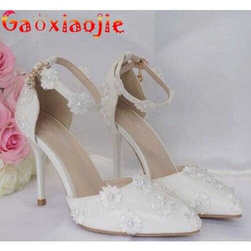 Fashion Lady Wear Exquisite Flower Embellishment Sandal Summer Closed Pointed Toe Pearl Buckle Strap Wedding Prom Stiletto Shoes
