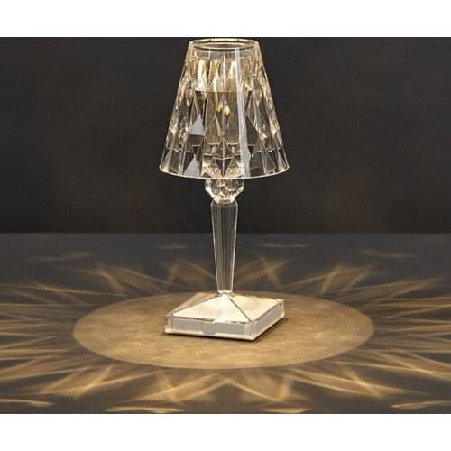 LED Creative Table Light Study Reading Modern Acrylic Desk Lamp Bedroom Bedside Postmodern Home Decoration New Lighting Fixtures