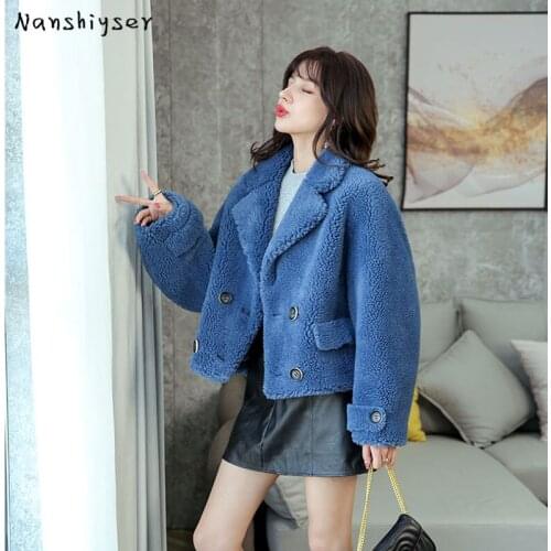 High Quality Women Faux Sheep Shearing Lambswool Coat 2021 Winter Korean Thick Warm Double Breasted Faux Fur Short Jacket Mujer