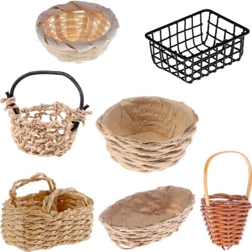 Mini 1/12 Cute Dollhouse Rattan Iron Frame Frame Hand-woven Vegetable Food Storage Basket Dolls Miniature Decoration