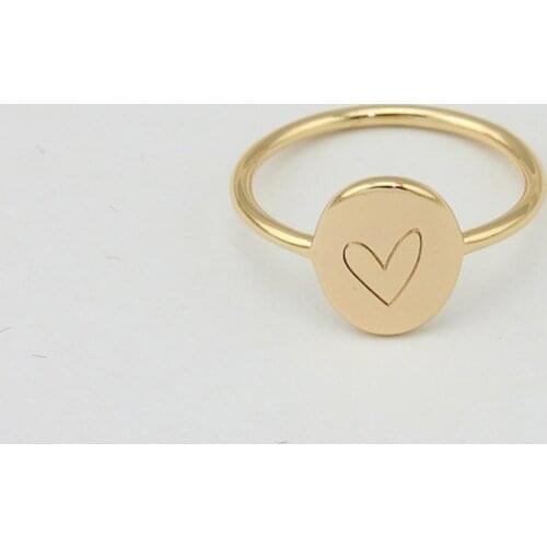Simple Heart Parttern Rings for Women Oval Gold Plated Heartstuck Engraved Custom Ring Jewelry Anniversary Ring