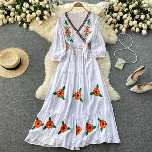 Bohemia Heavy Industries embroidered flowers Slim mid-length temperament V-neck waist waist dress 2021 new summer women