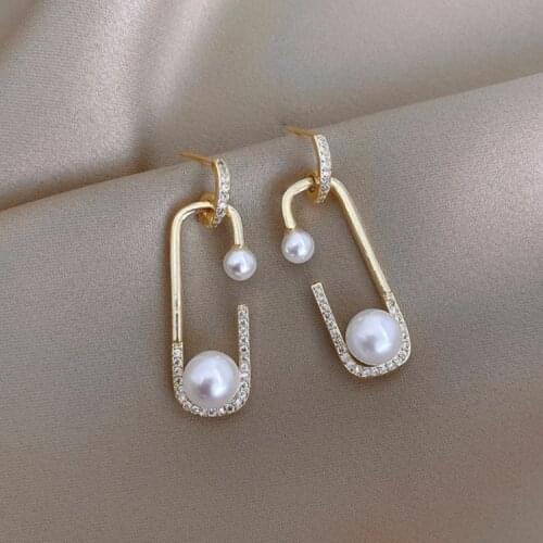 2021 New Design Pearl Irregular Pin Dangle Earring For Woman Fashion Korean Jewelry Luxury Sexy Girls Party Wear Earrings