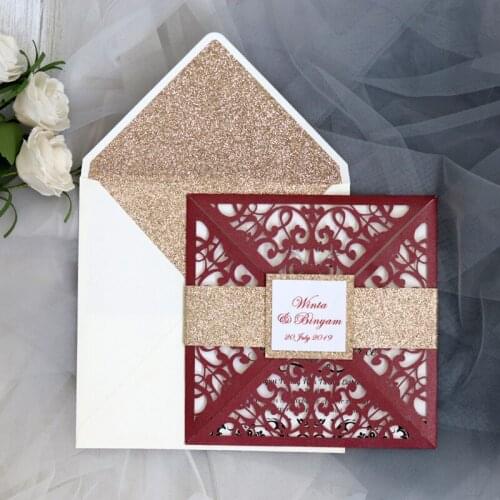 100 pieces/lot) Wholesale Red Wedding Invitation Card With Gold Glittery Belt Personalized Engagement Square Invitations IC060