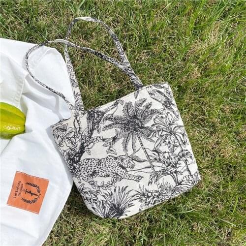 Summer Fashion Shoulder Bag For Women 2021 Large Capacity And Light Weightshopper Bags