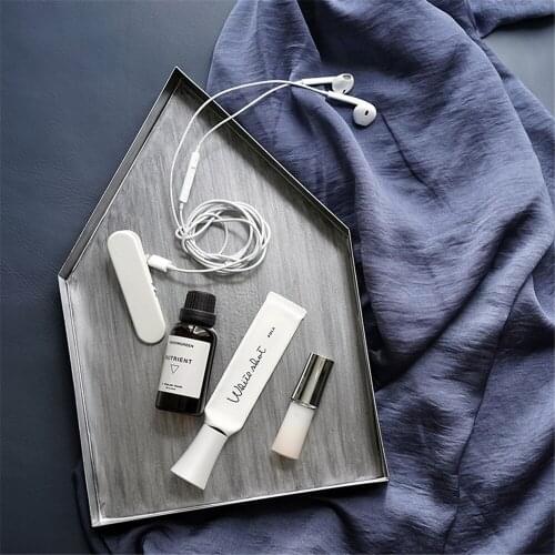 House-shaped Metal Tray Nordic Desktop Jewelry Storage Tray Ins Entrance Key Sundries Organizer Trays Gourmet Photography Prop