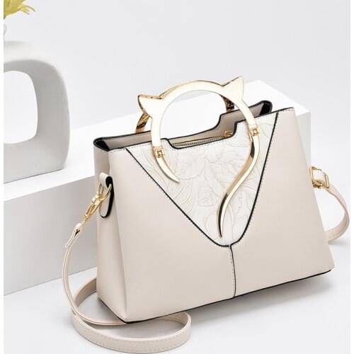 Luxury Handbag Large Capacity Leather Messenger Shoulder Bags for Women 2021 New Fashion High Quality Embroidered Crossbody Bag